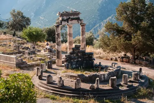 tholos of delphi